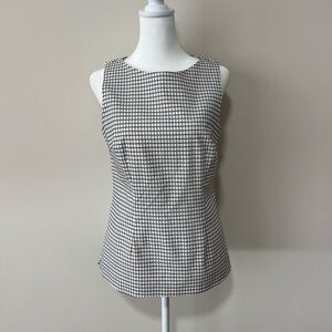 Estelle and Finn Sleeveless Top. Pristine Condition. Size 4